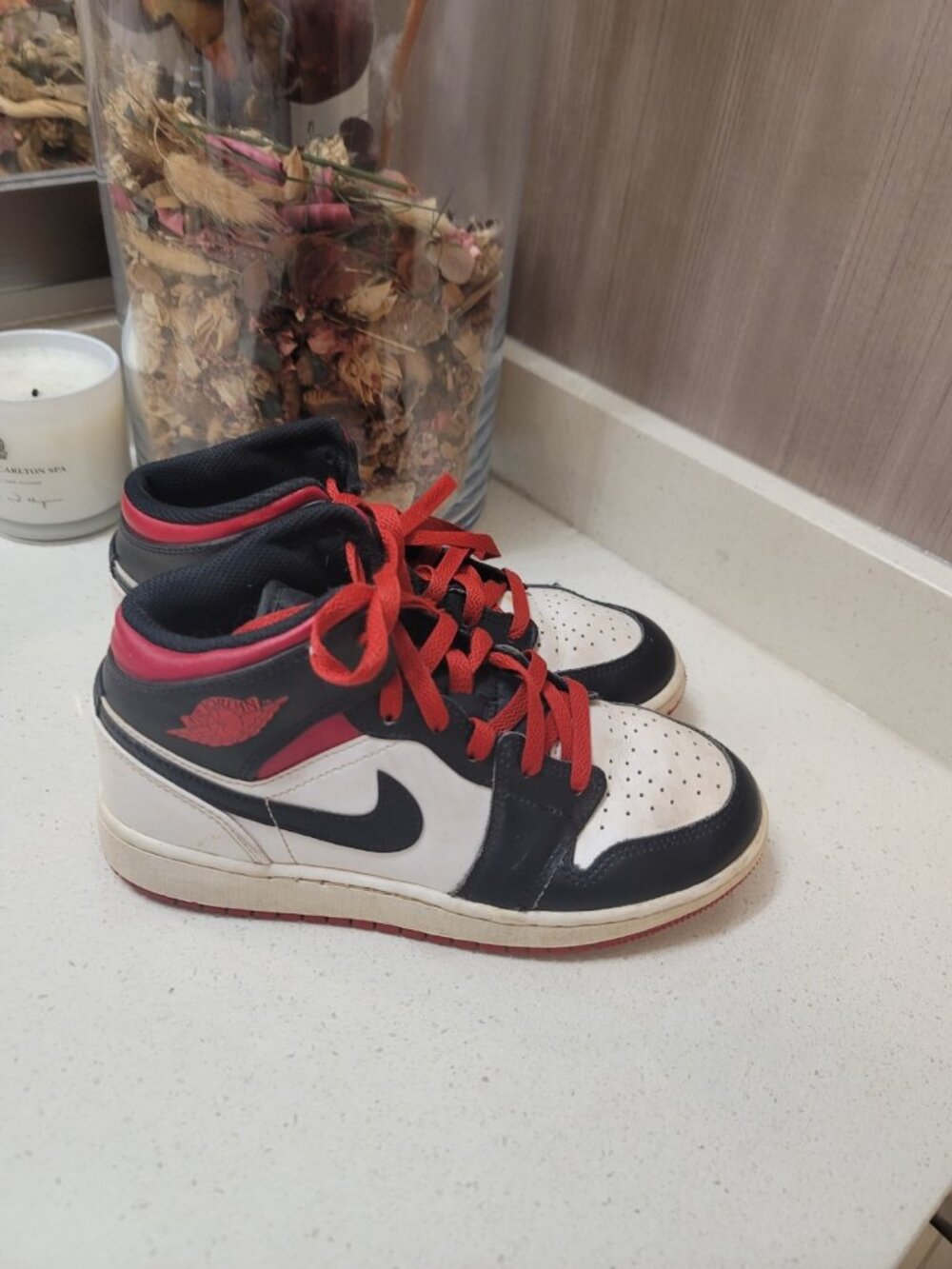 Nike Air Jordan 1 Mid Men's Size 4.5 Y Red Black White Leather High Top Sneakers - Picture 5 of 10